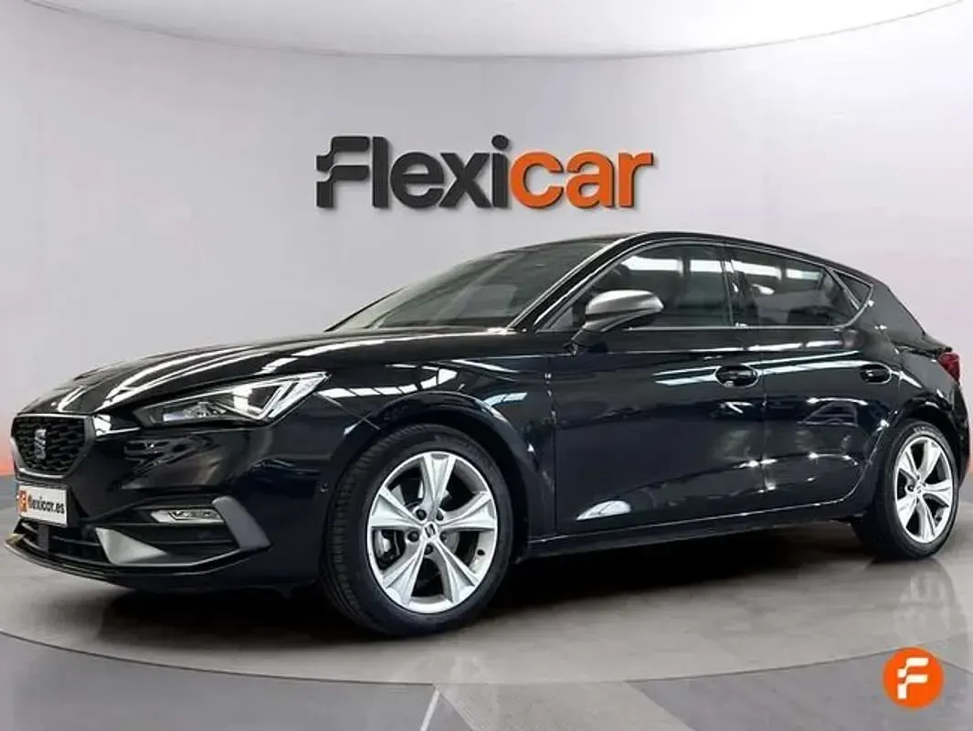 Usado Seat Leon ST FR 150 CV (110 kW) 2020 Negro Familiar