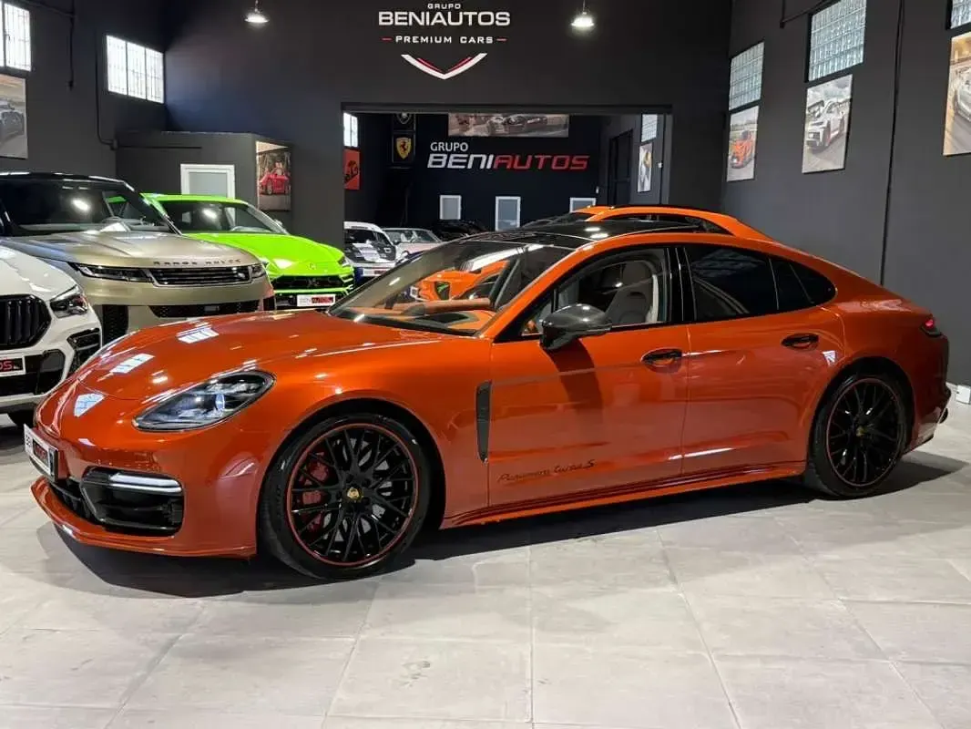 Usado Porsche Panamera Turbo S 630 CV (463 kW) 2023 Naranja Utilitario
