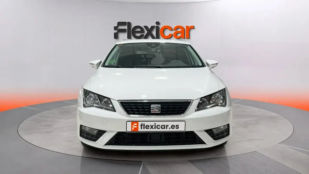Usado Seat Leon ST Reference 116 CV (85 kW) 2019 Blanco Familiar
