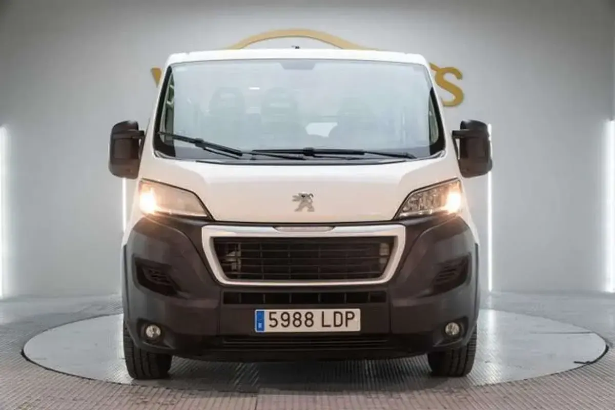Usado Peugeot Boxer 120 CV (88 kW) 2019 Blanco Van
