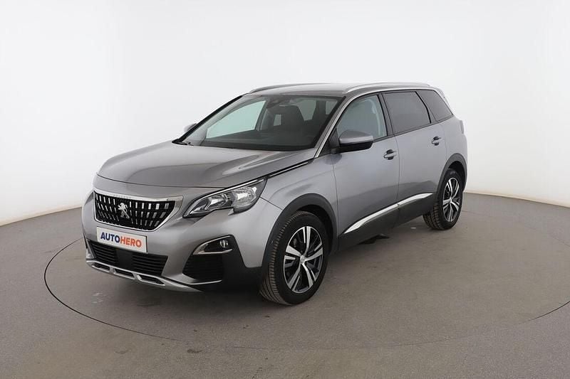 Gris Usado 2020 Peugeot 5008 Allure Monovolumen | 20.699 € (Precio justo) - Imagen 1/3