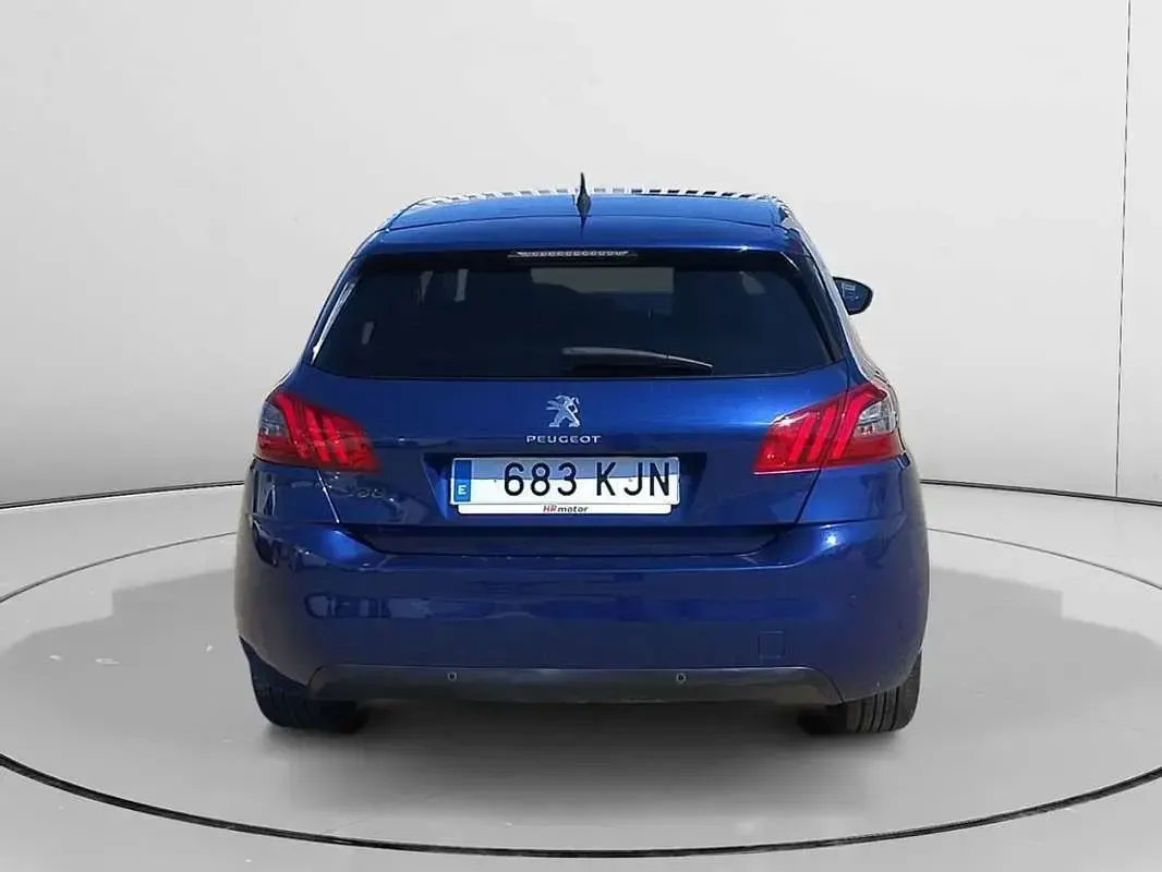 Usado Peugeot 308 Style 110 CV (80 kW) 2018 Azul Utilitario