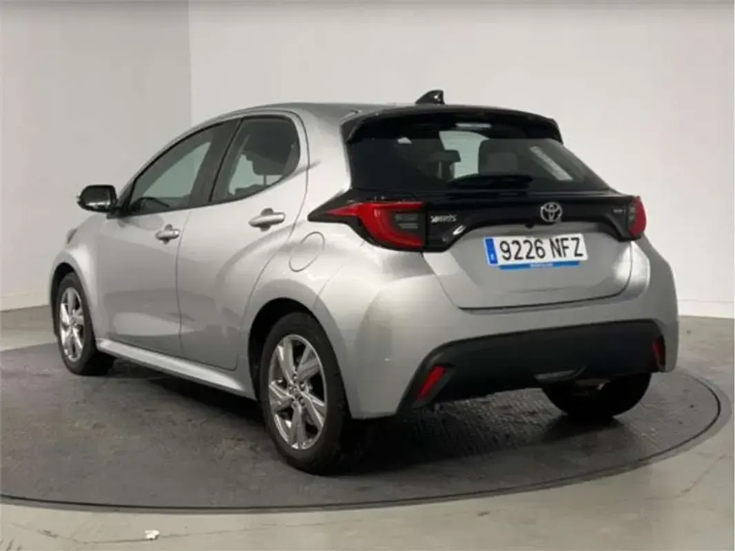 Usado Toyota Yaris Active 116 CV (85 kW) 2025 Utilitario