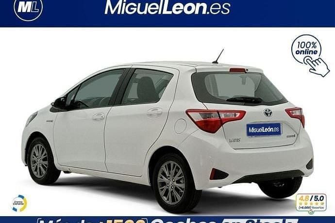 Usado Toyota Yaris Hybrid Active 100 CV (73 kW) 2020