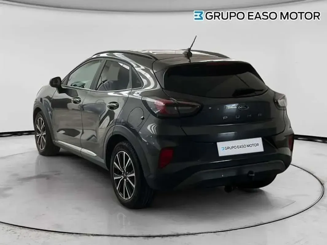 Usado Ford Puma Titanium 125 CV (91 kW) 2023 Gris SUV