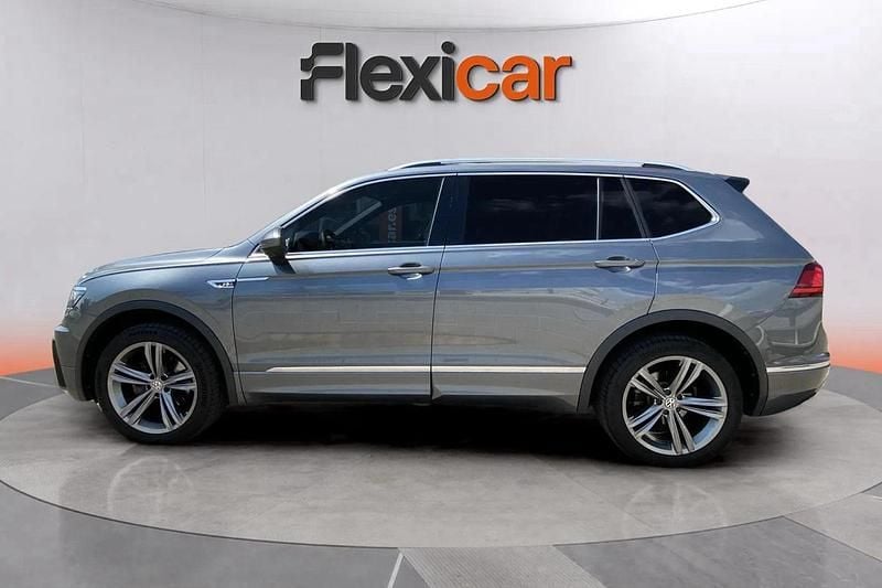 Usado VW Tiguan Allspace Sportline 150 CV (110 kW) 2020 Gris SUV