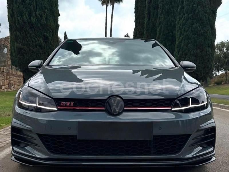 Usado VW Golf VII GTI 290 CV (213 kW) 2019 Gris / plata Berlina