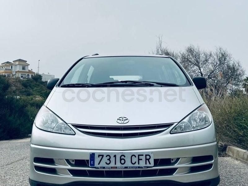 Usado Toyota Previa Luna 116 CV (85 kW) 2003 Gris / plata Monovolumen