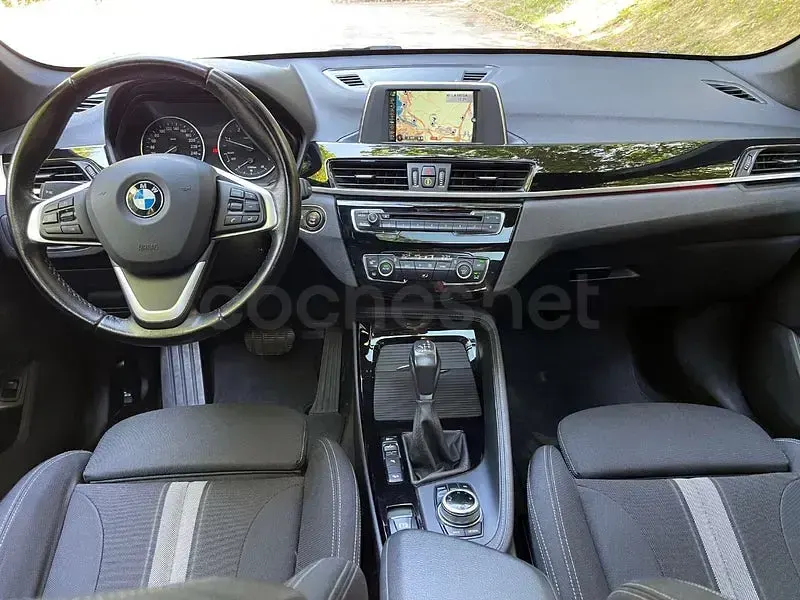 Usado BMW X1 Sport Line 150 CV (110 kW) 2017 Blanco SUV