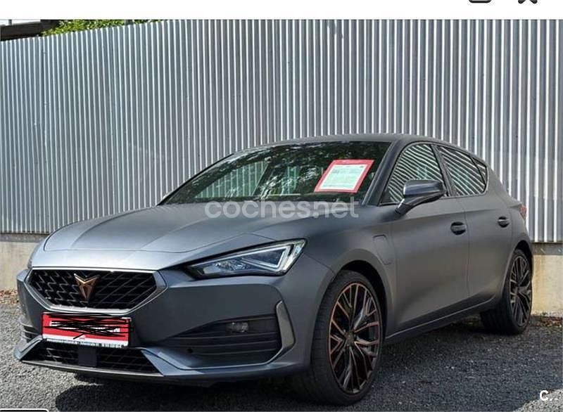 Gris / plata Usado 2022 Cupra Leon VZ Berlina | 27.400 € (Buen precio) - Imagen 1/4