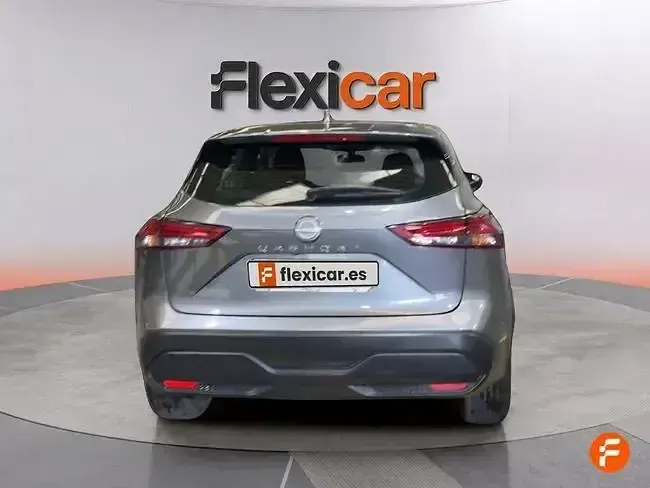 Usado Nissan Qashqai Acenta 158 CV (116 kW) 2024 Gris SUV