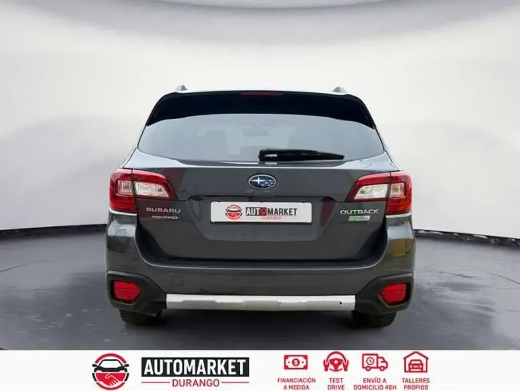 Usado Subaru Outback 175 CV (128 kW) 2020 Gris Familiar