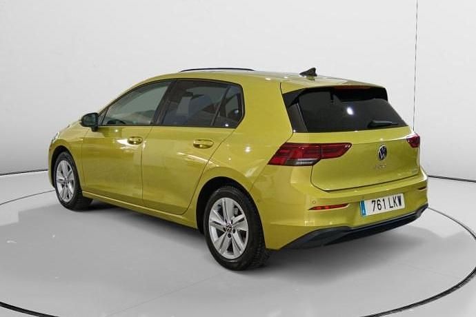 Usado VW Golf VIII Life 151 HP (111 kW) 2020 Amarelo Citadino