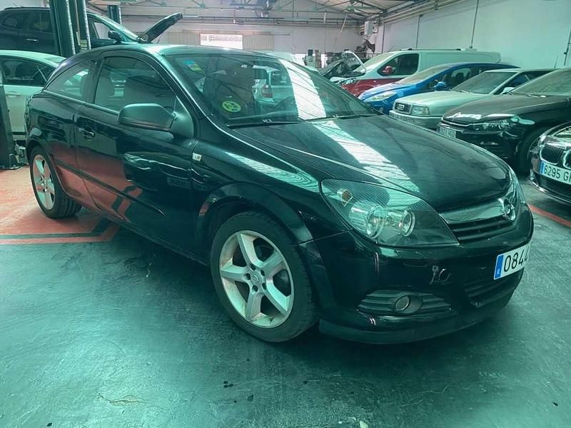 Negro Usado 2005 Opel Astra Elegance Utilitario | 2999 € (Buen precio) - Imagen 1/4