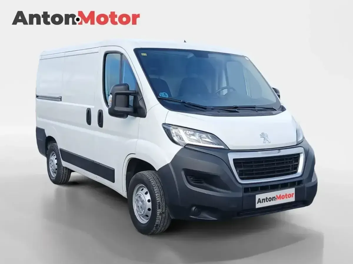 Usado Peugeot Boxer 120 CV (88 kW) 2020 Blanco Van