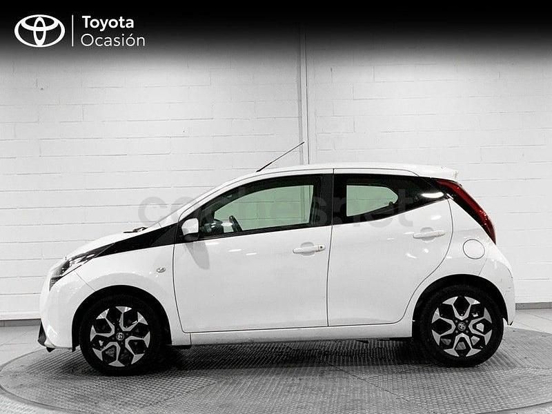 Usado Toyota Aygo X-play 72 CV (52 kW) 2021 Blanco Utilitario