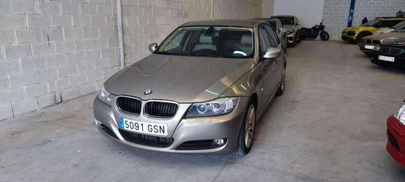 Amarillo Usado 2009 BMW 320 Comfort Edition Berlina | 9490 € (Precio justo) - Imagen 1/4