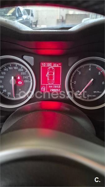 Rojo Usado 2008 Alfa Romeo 159 Distinctive Berlina | 3999 € (Precio justo) - Imagen 1/4