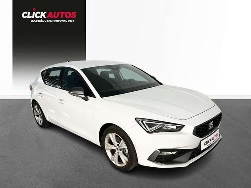 Usado Seat Leon FR 131 CV (96 kW) 2023 Blanco Berlina