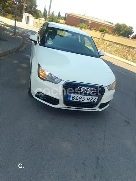 Usado Audi A1 Ambition 90 CV (66 kW) 2014 Beige Utilitario