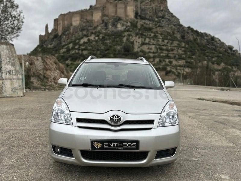 Usado Toyota Corolla Verso Sol 136 CV (100 kW) 2007 Gris / plata Monovolumen