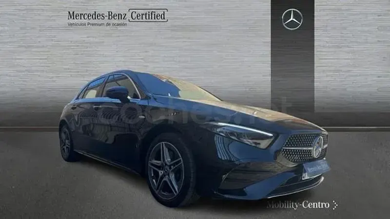 Usado Mercedes A250 218 CV (160 kW) 2025 Negro Berlina