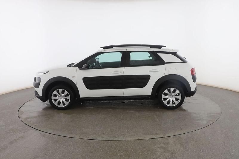 Usado Citroën C4 Feel 100 CV (73 kW) 2017 Blanco SUV