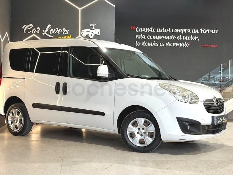 Usado Opel Combo Excellence 105 CV (77 kW) 2015 Blanco Monovolumen