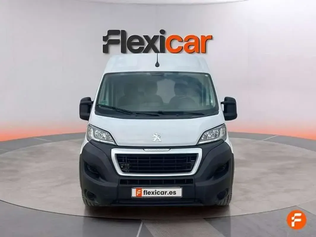 Usado Peugeot Boxer S 140 CV (102 kW) 2023 Blanco Van