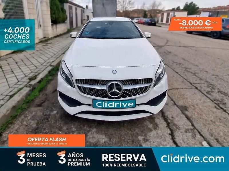 Usado Mercedes A200 AMG line 136 CV (100 kW) 2016 Blanco Berlina