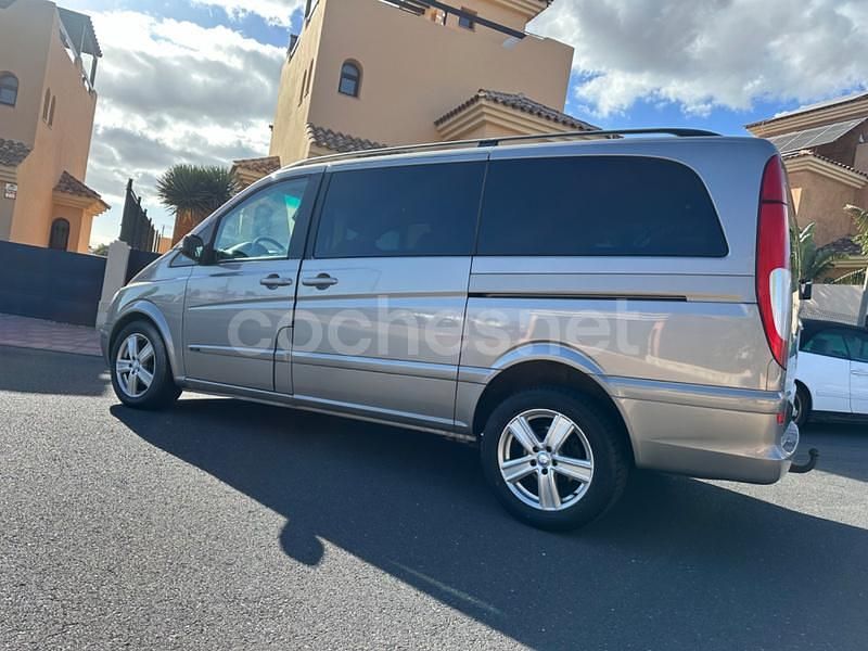 Usado Mercedes Viano 150 CV (110 kW) 2009 Beige Monovolumen