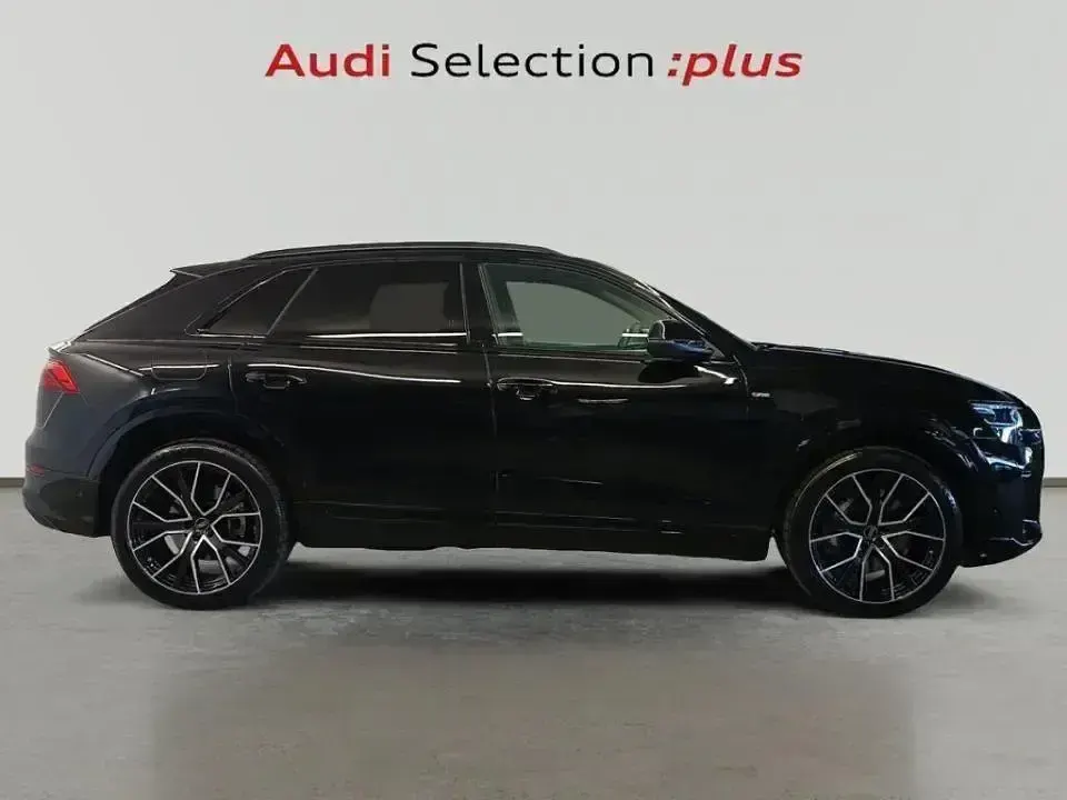 Usado Audi Q8 394 CV (289 kW) 2025 Negro SUV