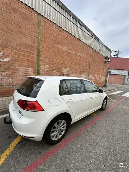 Usado VW Golf VII Edition 105 CV (77 kW) 2013 Blanco Berlina