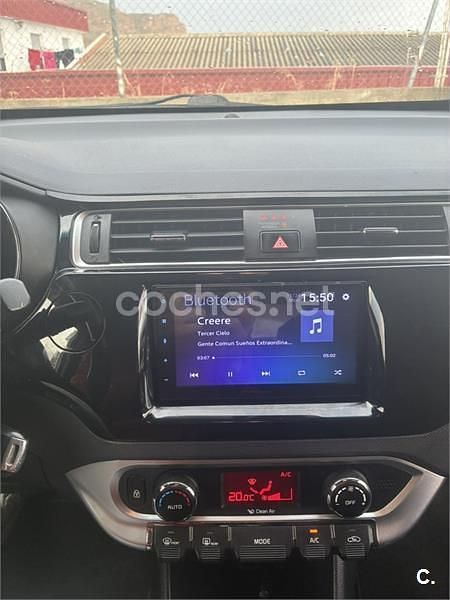 Usado Kia Rio 84 CV (61 kW) 2016 Blanco Berlina