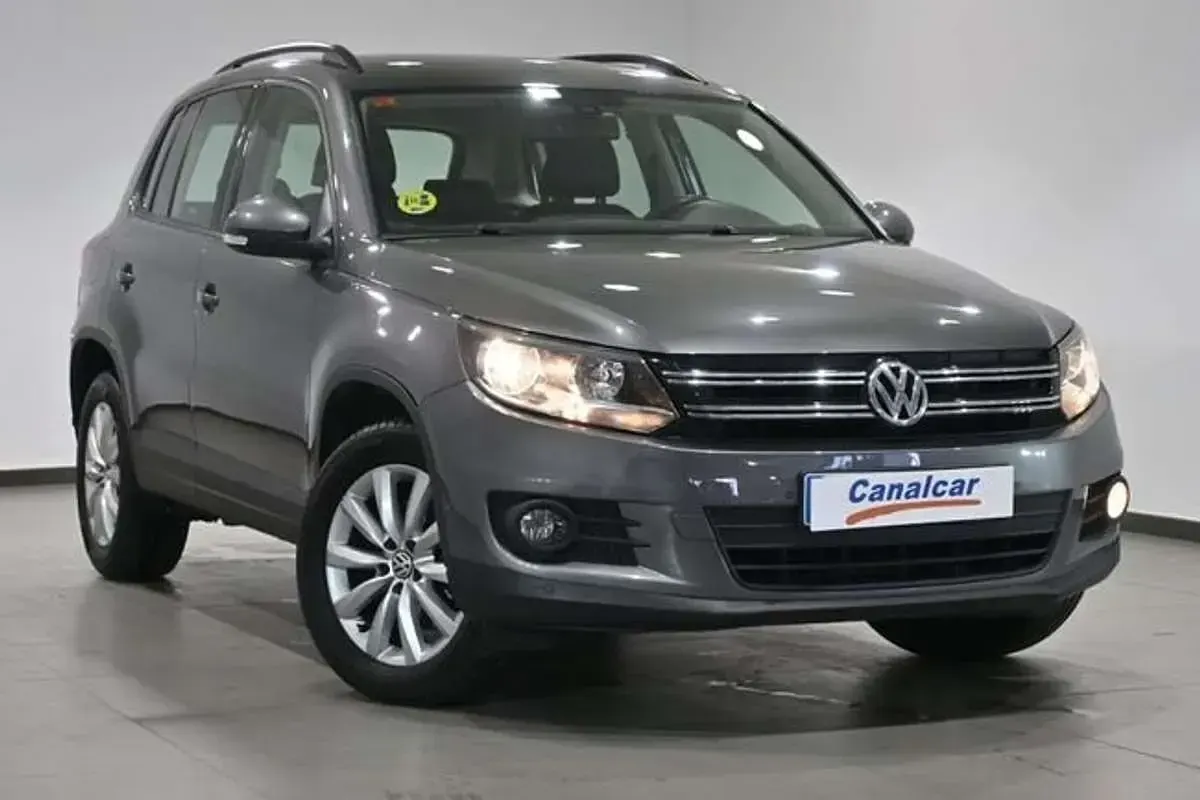 Usado VW Tiguan 110 CV (80 kW) 2013 Gris SUV
