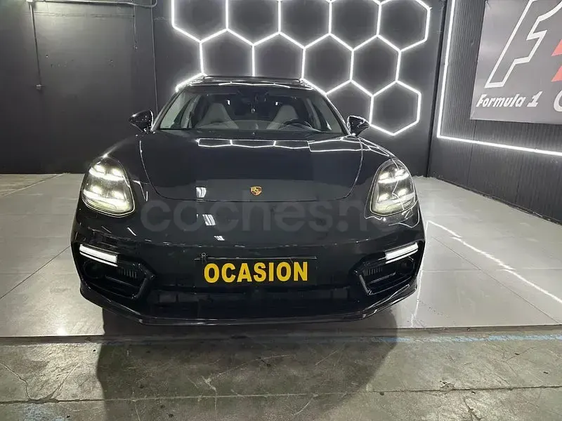 Usado Porsche Panamera 4S Executive 441 CV (324 kW) 2018 Gris / plata Berlina