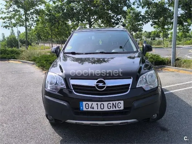 Usado Opel Antara Enjoy 150 CV (110 kW) 2009 Negro SUV