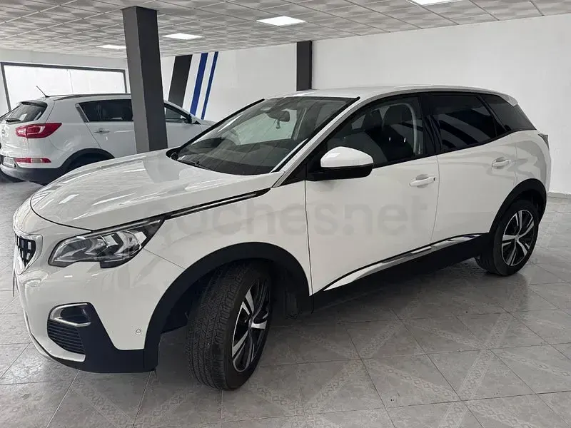 Usado Peugeot 3008 Allure 130 CV (95 kW) 2017 Blanco SUV