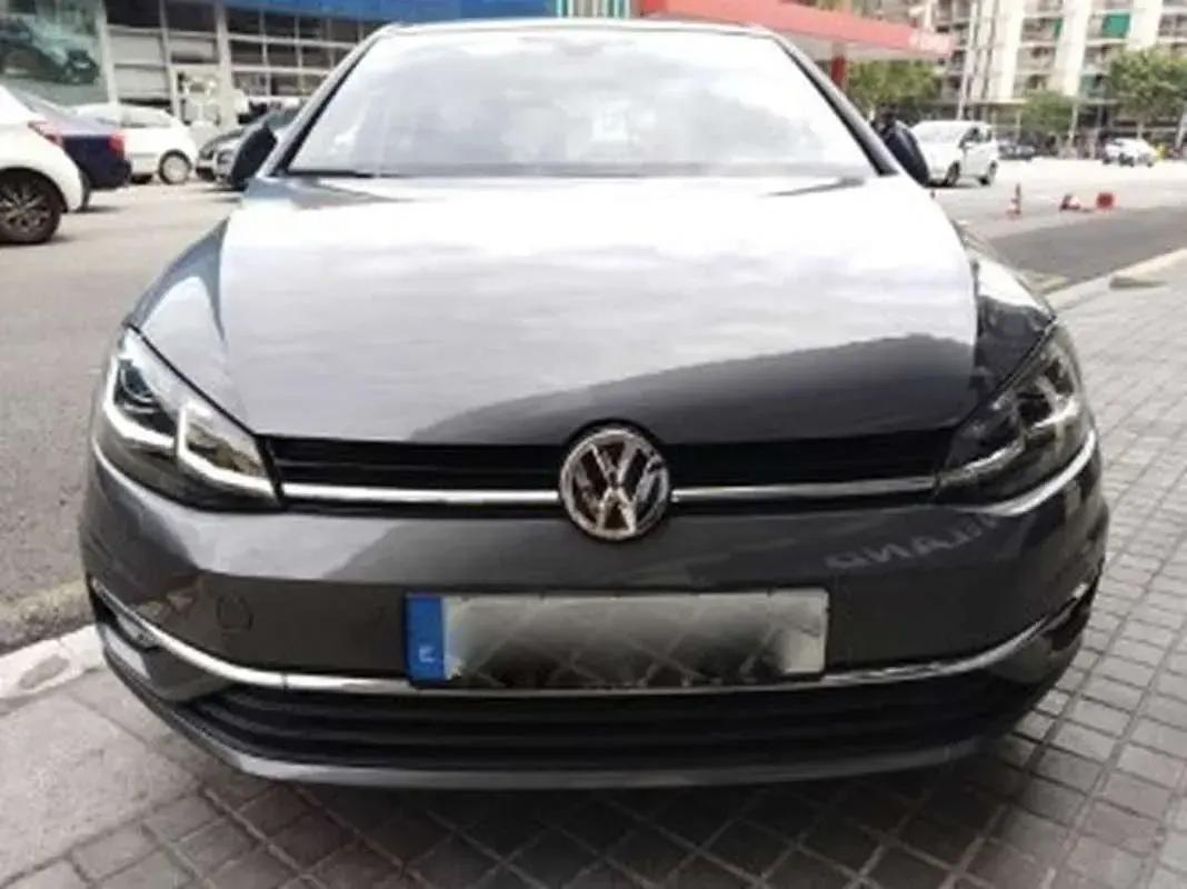Usado VW Golf VII Sport 125 CV (91 kW) 2017 Gris Utilitario