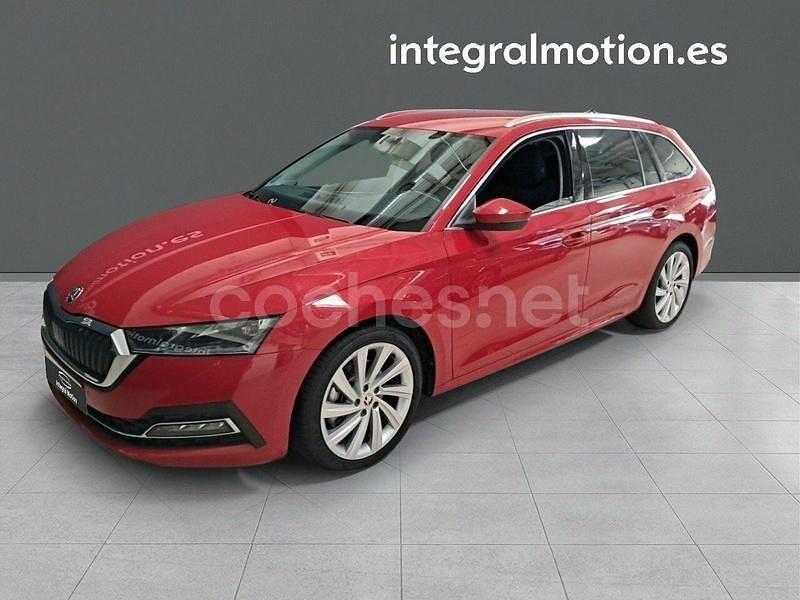 Rojo Usado 2021 Skoda Octavia Style Familiar | 20.900 € (Caro) - Imagen 1/4
