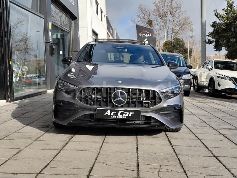 Usado Mercedes A35 AMG 306 CV (225 kW) 2024 Gris / plata Berlina