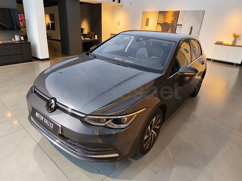 Usado VW Golf VIII 204 CV (150 kW) 2023 Gris / plata Berlina