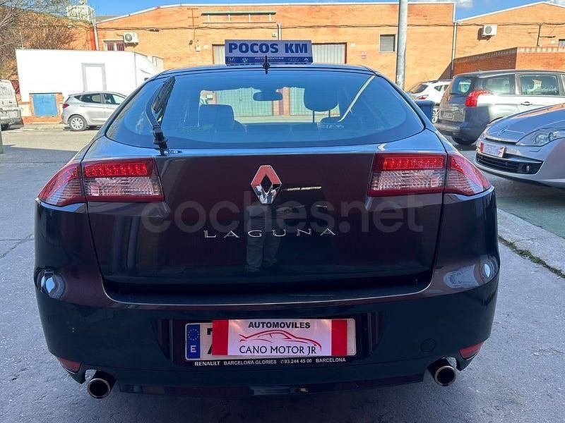 Usado Renault Laguna III Dynamique 130 CV (95 kW) 2012 Negro Berlina