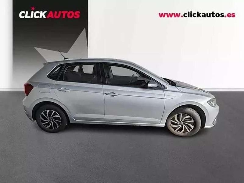 Usado VW Polo 95 CV (69 kW) 2025 Plateado Utilitario