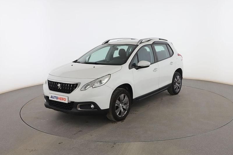 Usado Peugeot 2008 Active 110 CV (80 kW) 2016 Blanco SUV