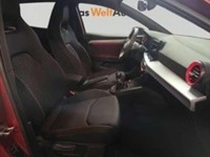 Usado Seat Ibiza FR 116 CV (85 kW) 2025 Rojo Utilitario
