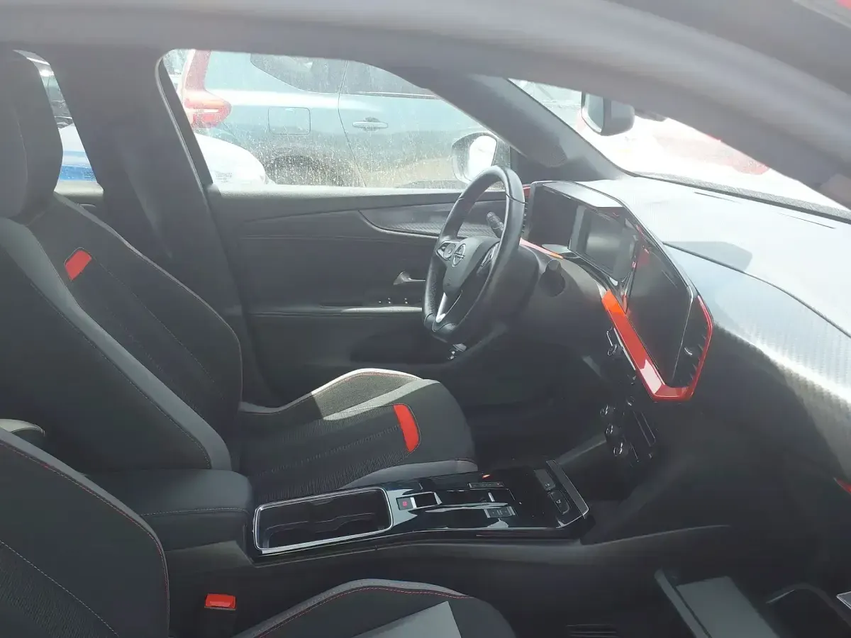 Usado Opel Mokka-e GSe 100 kW (136 CV) 2023 Negro SUV