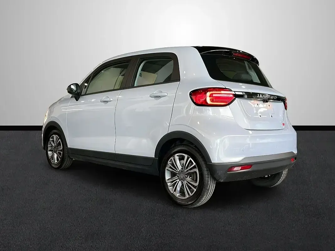 Nuevo Leapmotor T03 69 kW (95 CV) 2025 Gris Utilitario