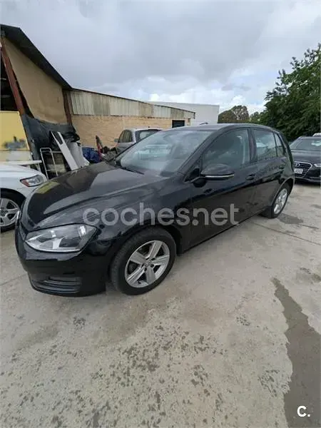 Usado VW Golf VII Sportline 110 CV (80 kW) 2014 Negro Familiar