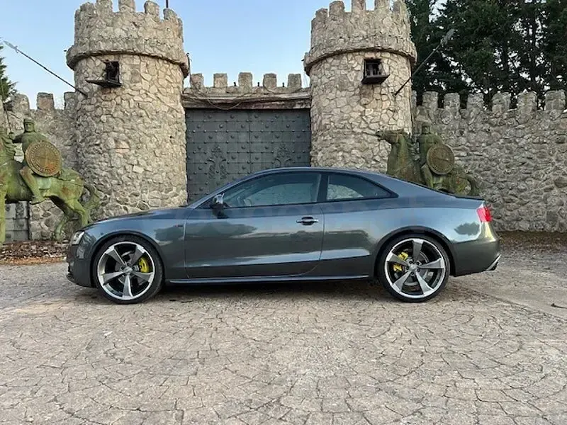 Usado Audi A5 245 CV (180 kW) 2012 Gris / plata Coupe